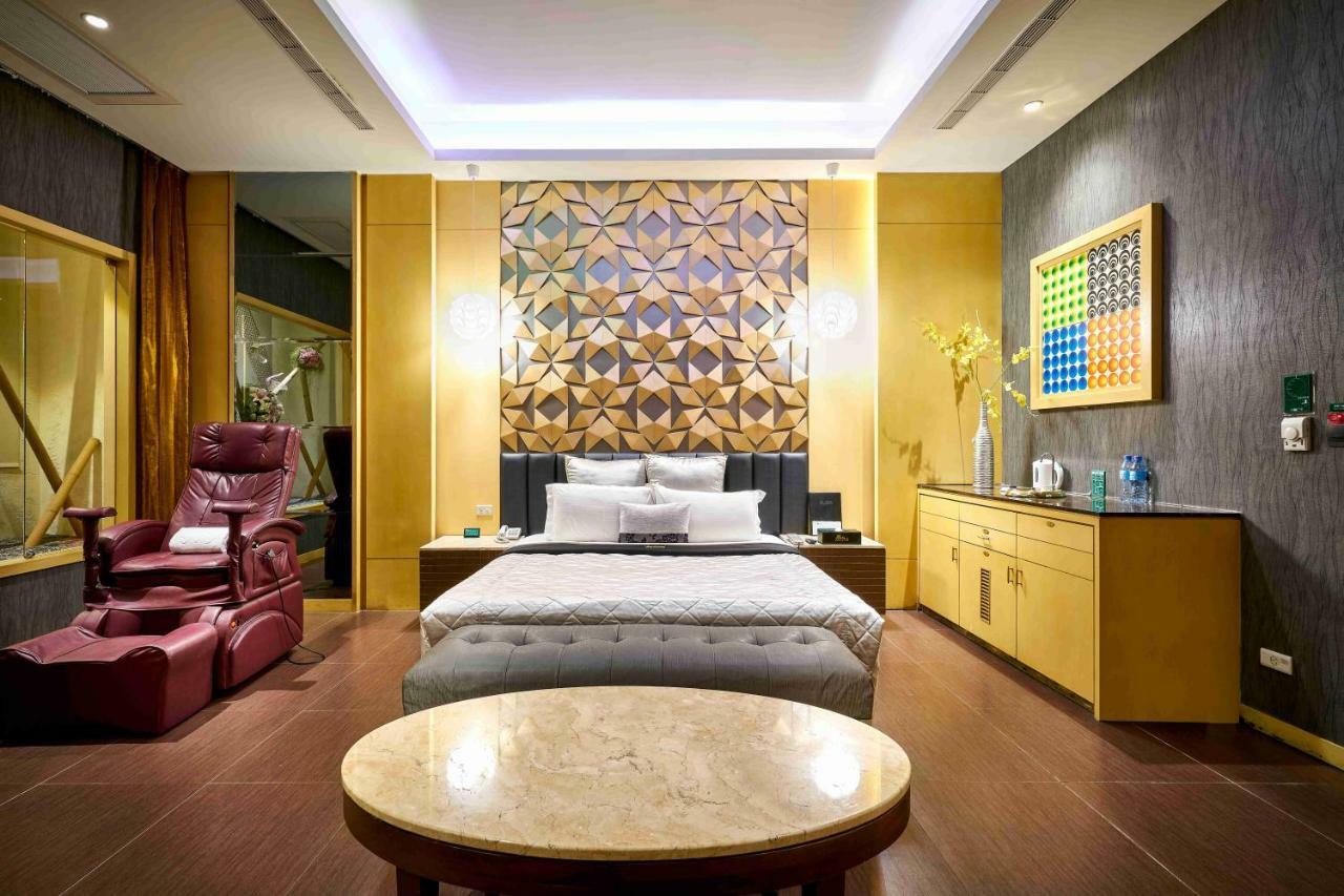 Purple Rainbow Motel Taipei Extérieur photo